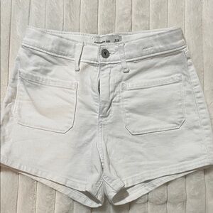 Abercrombie Kids Classic White Jean Shorts size 9/10